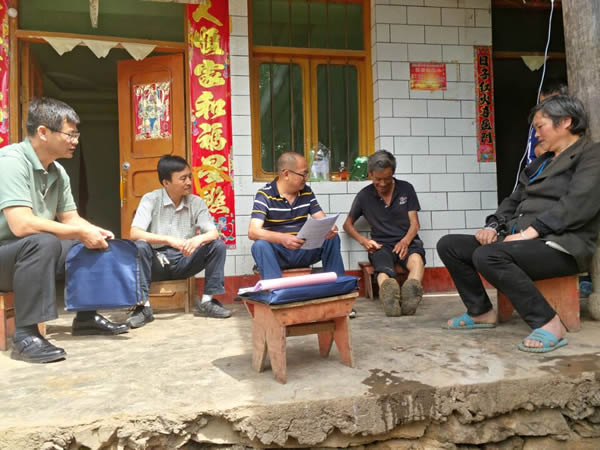 結(jié)對幫扶入戶 助力脫貧攻堅