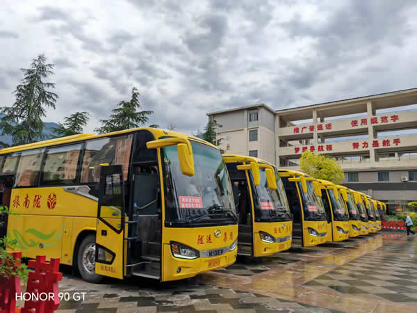 愛心送考文明護航 隴運集團助力考生圓夢